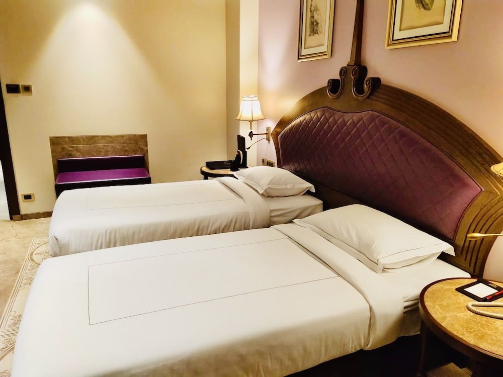hotel sai palace