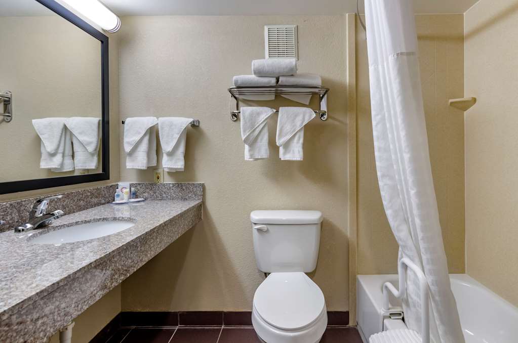 comfort inn and suites