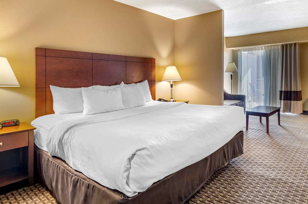 comfort inn and suites