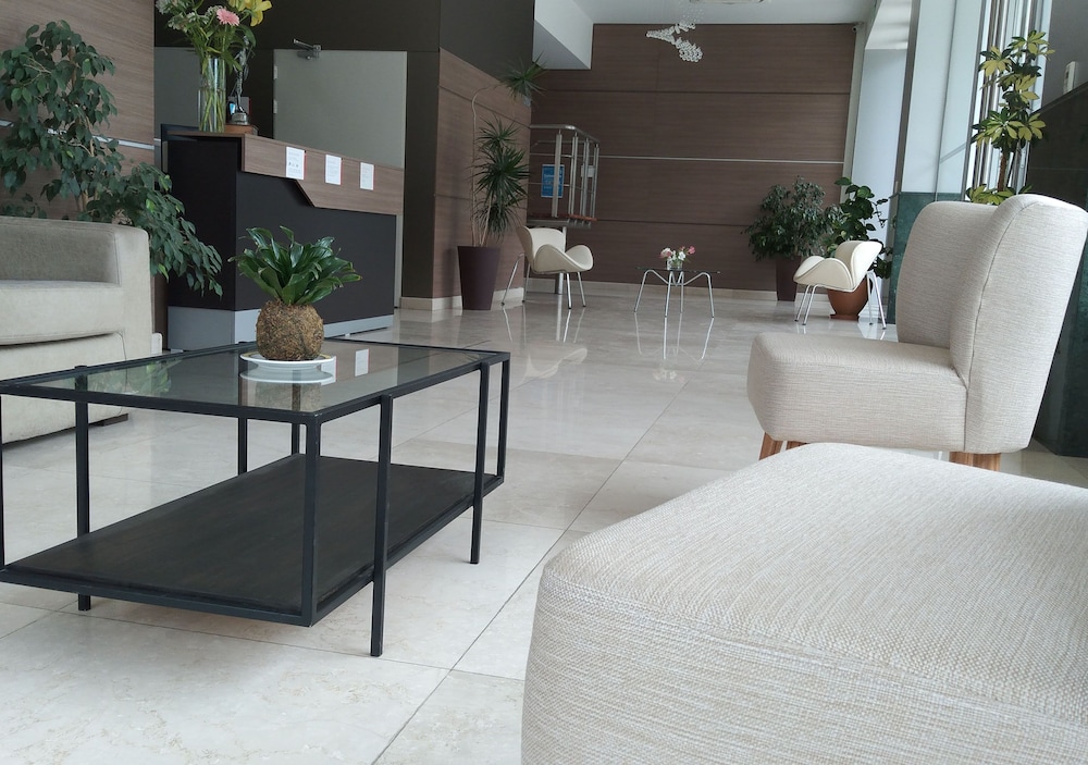 apart hotel quijote by dot suites