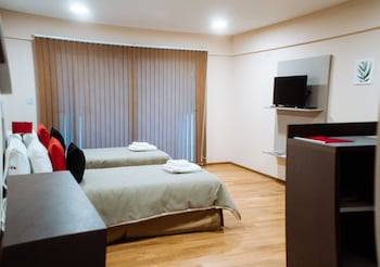 apart hotel quijote by dot suites