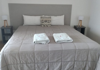 apart hotel quijote by dot suites