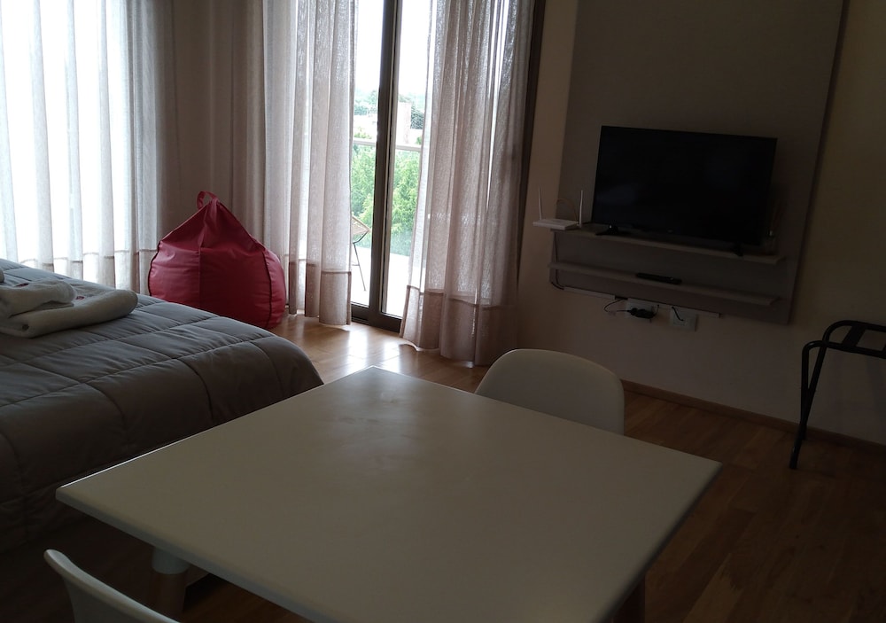 apart hotel quijote by dot suites