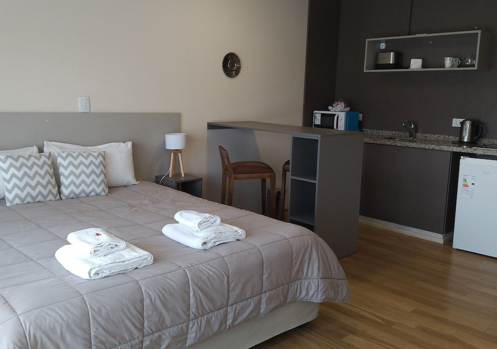 apart hotel quijote by dot suites