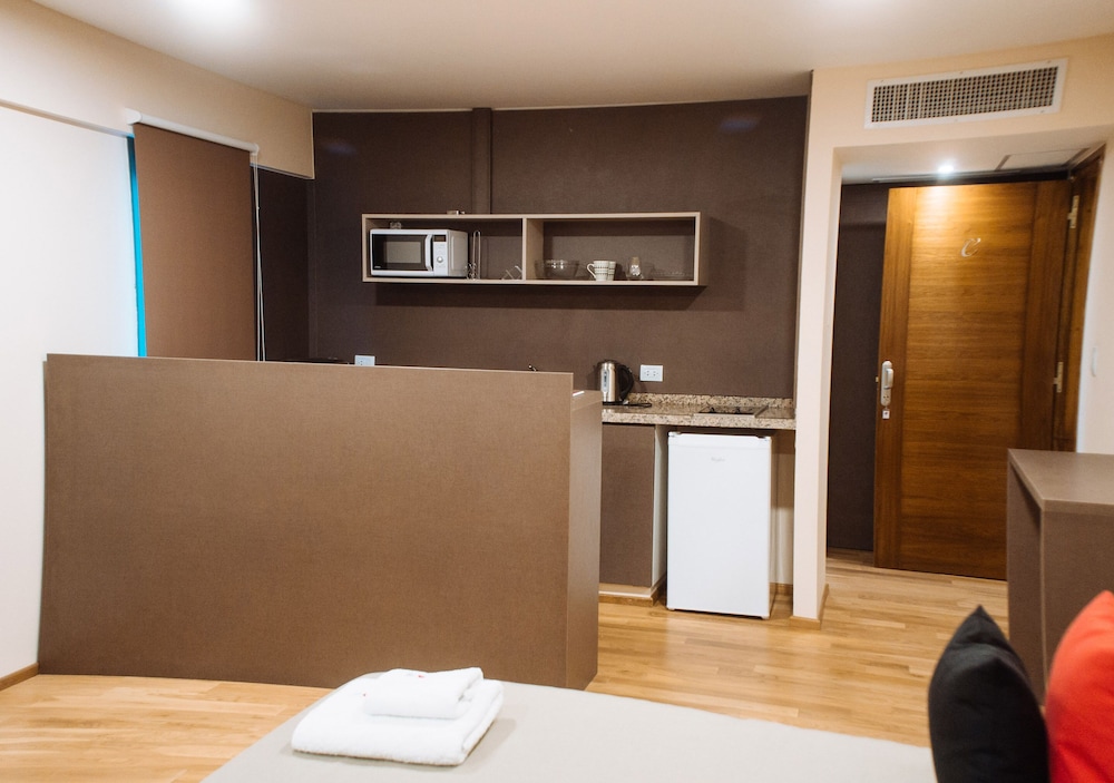 apart hotel quijote by dot suites