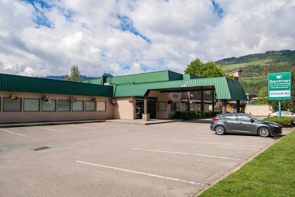 sandman hotel revelstoke