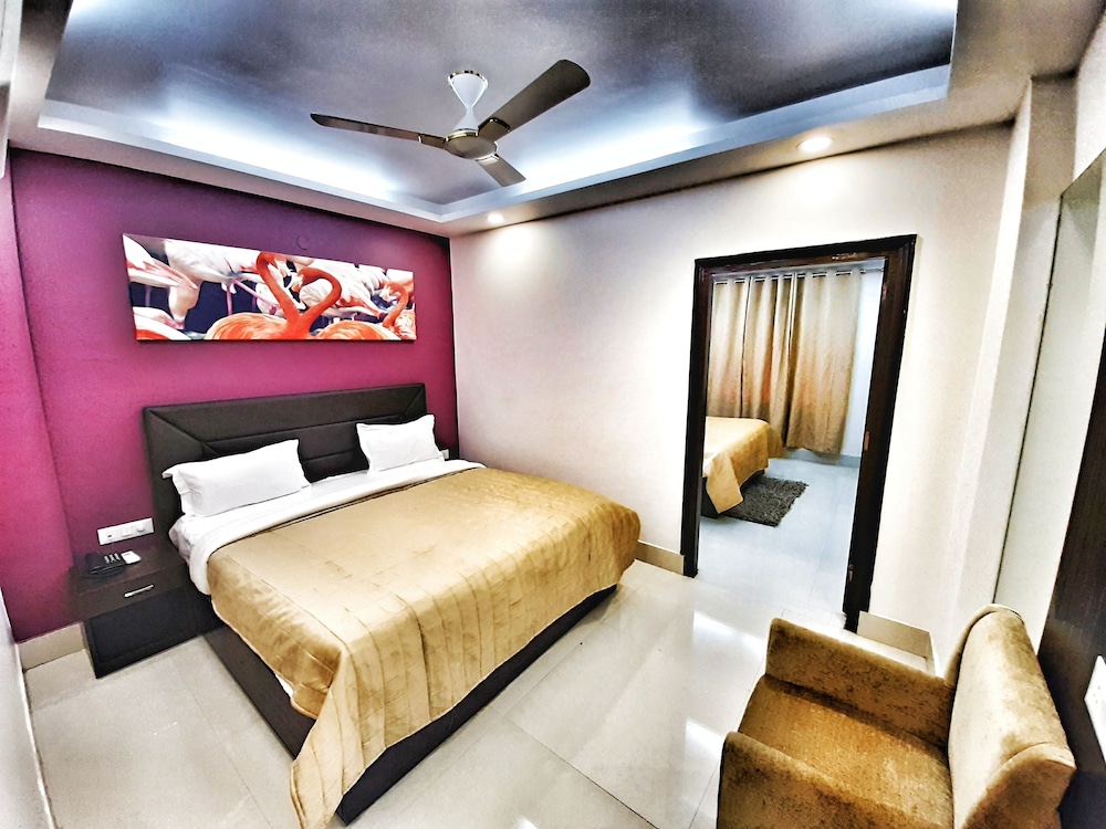 hotel aerocity purple orchid