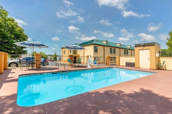 quality inn auburn campus area i 85