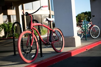 red lion hotel redding