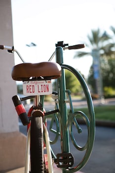red lion hotel redding