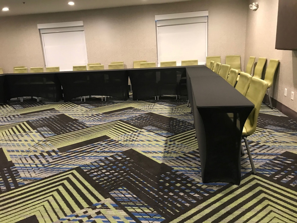 holiday inn express and suites reidsville by ihg