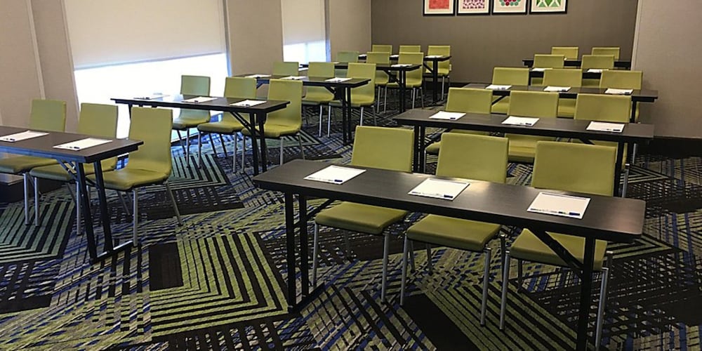 holiday inn express and suites reidsville by ihg