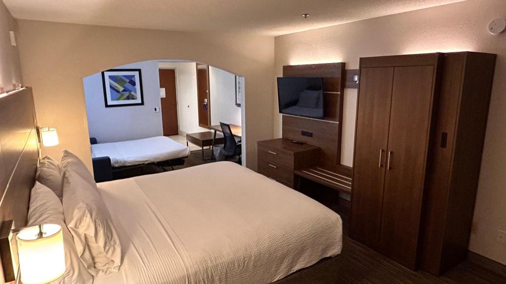 holiday inn express and suites reidsville by ihg