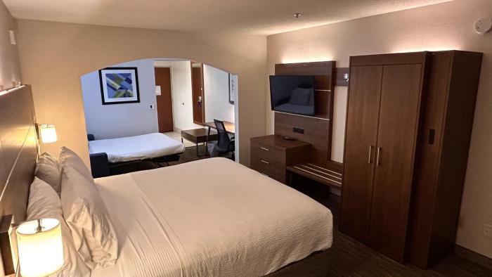 holiday inn express and suites reidsville by ihg