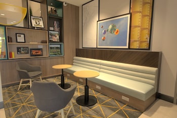 welcome to holiday inn and suites hopkinsville convention ctr