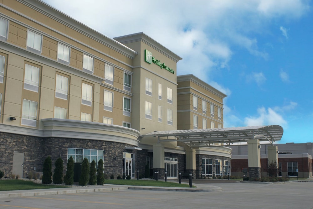 welcome to holiday inn and suites hopkinsville convention ctr