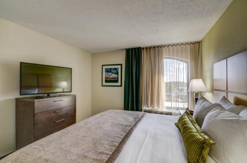 candlewood suites richmond west broad by ihg
