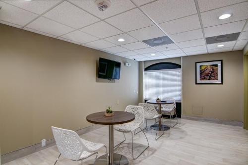 candlewood suites richmond west broad by ihg