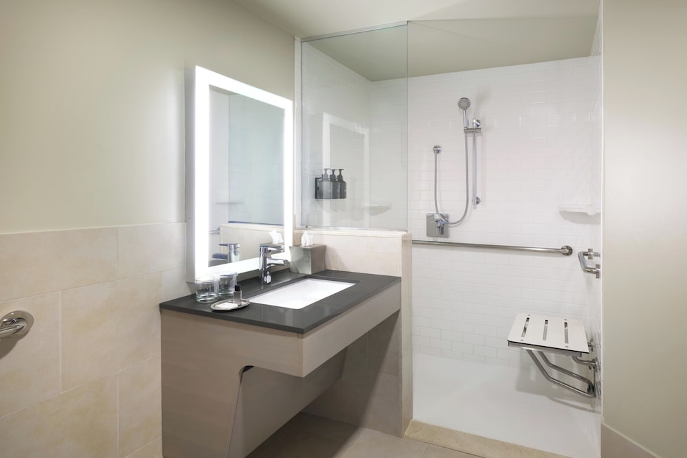 hotel indigo east end by ihg