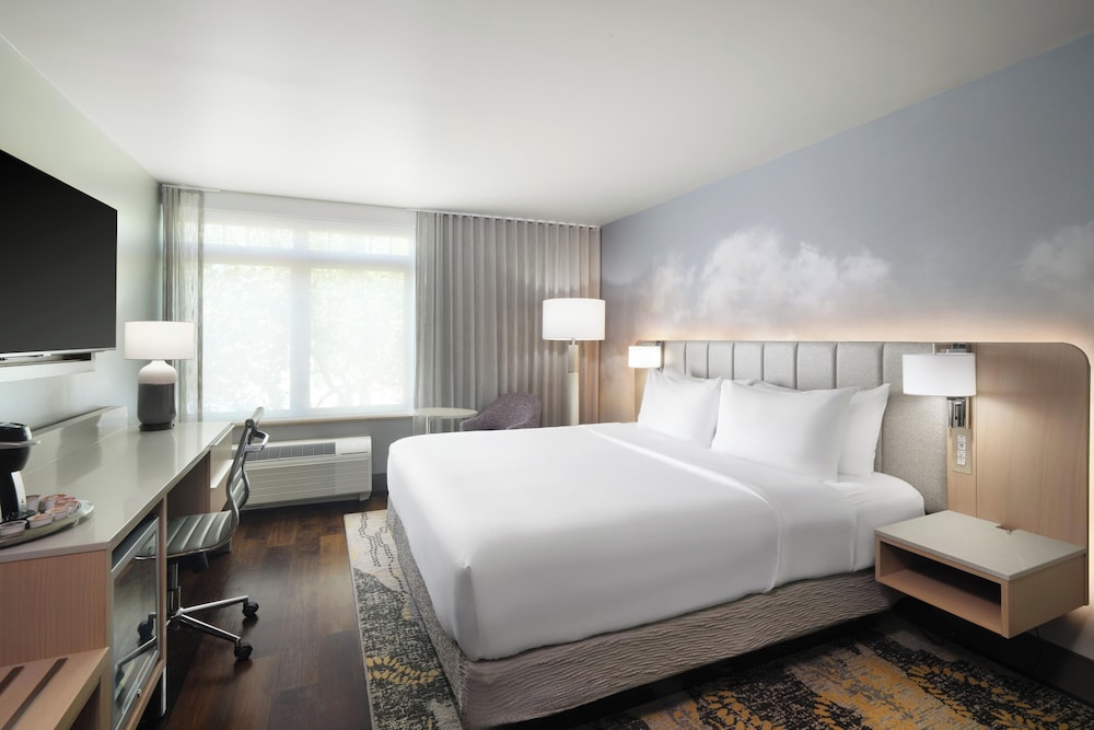hotel indigo east end by ihg
