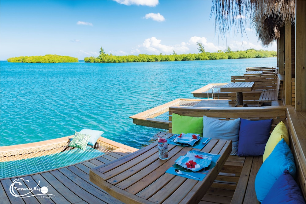 hotel turquoise bay resort