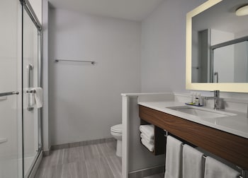 holiday inn express and suites lockport