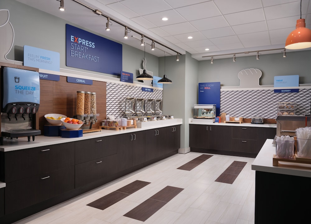 holiday inn express and suites lockport