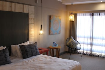 26 degrees south bush boho hotel