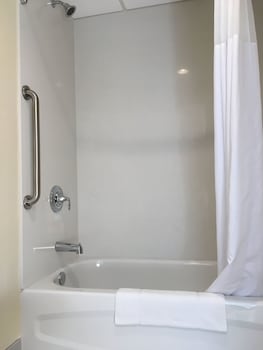mainstay suites john wayne airport by choice hotels