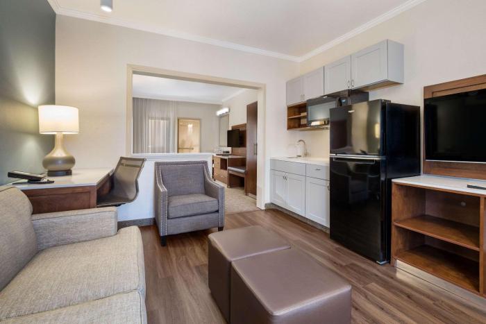mainstay suites john wayne airport by choice hotels