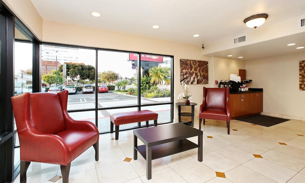 red roof inn santa ana