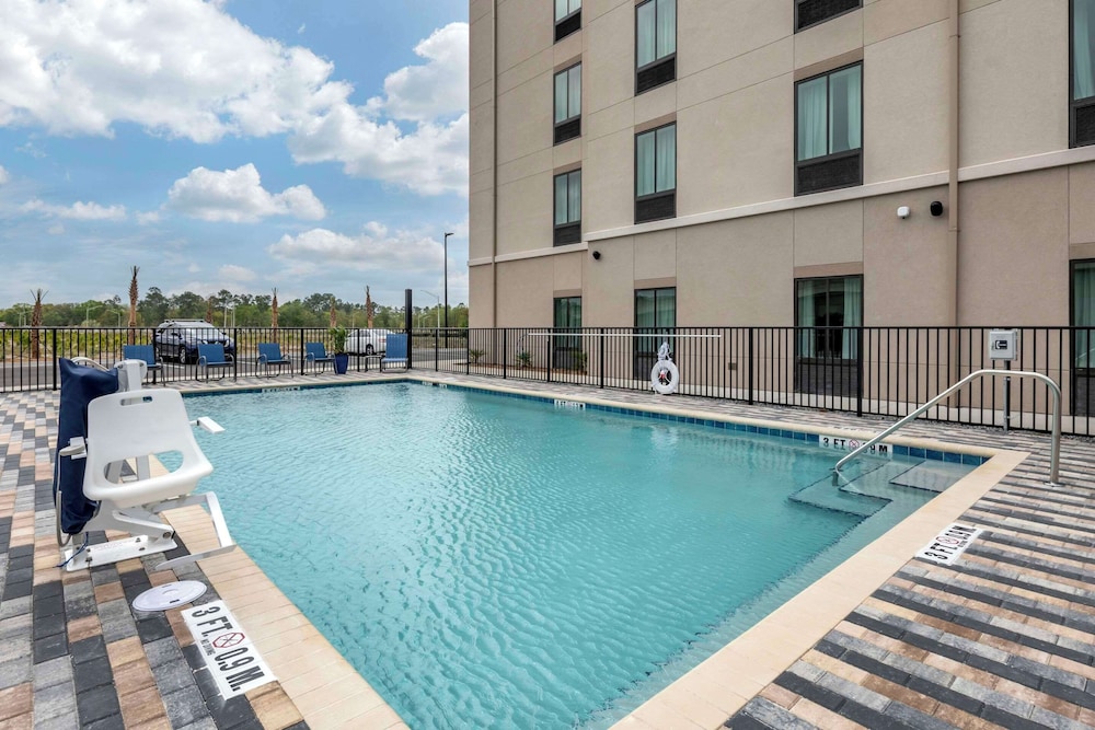 comfort inn and suites jacksonville orange park