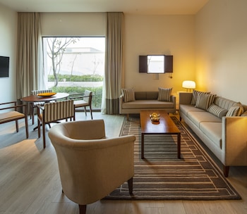 marasa sarovar premiere bodhgaya