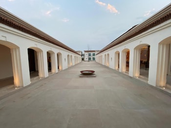 marasa sarovar premiere bodhgaya