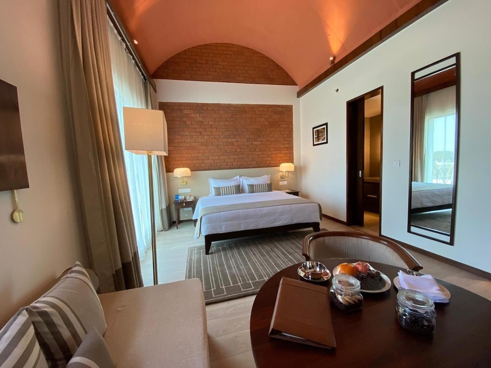 marasa sarovar premiere bodhgaya