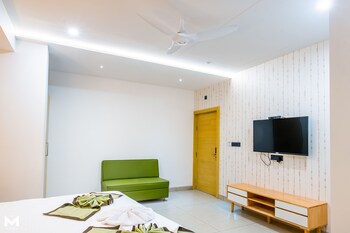 the m hotel