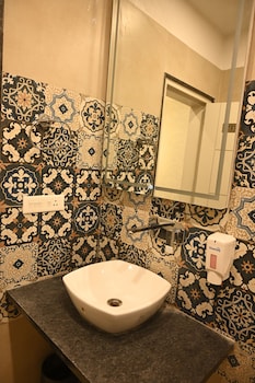 hotel vikram palace