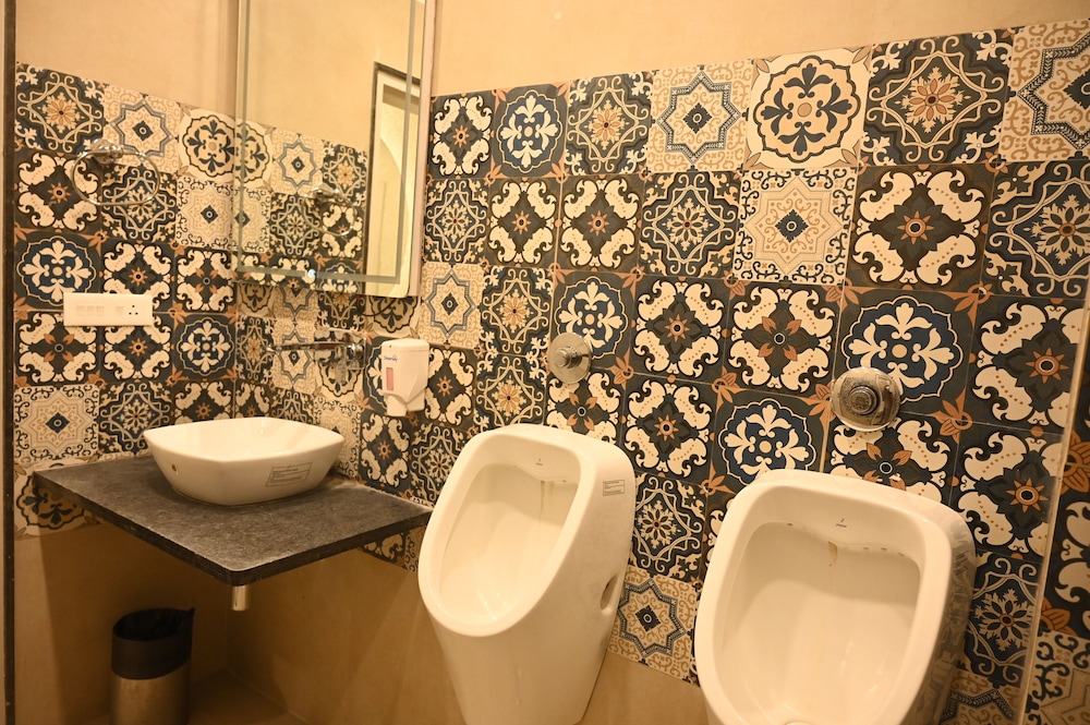 hotel vikram palace