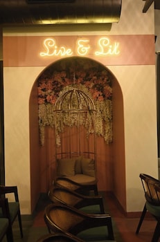 hotel vikram palace