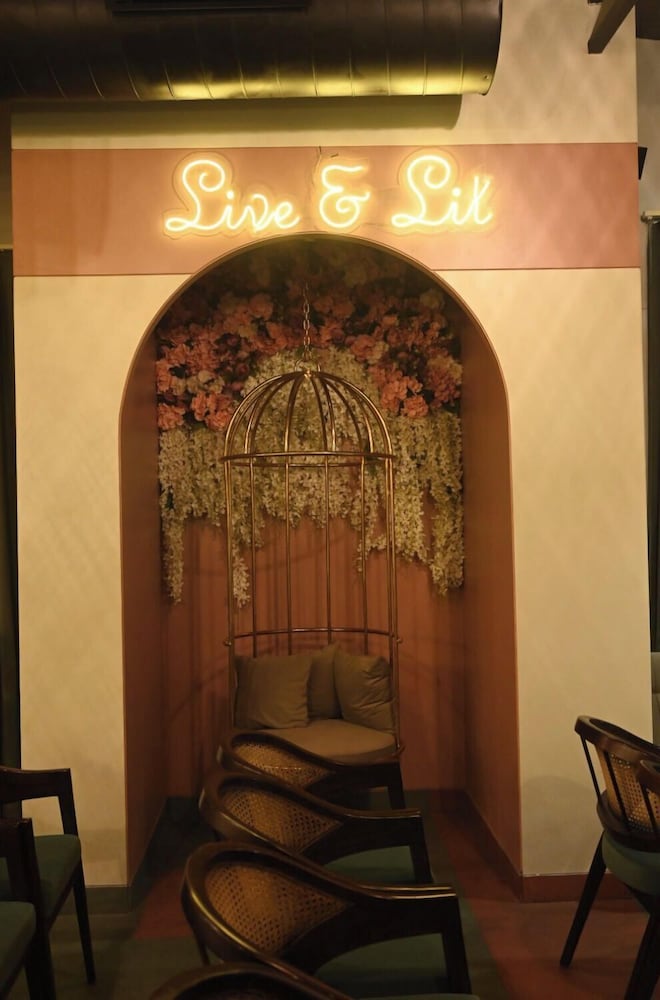 hotel vikram palace