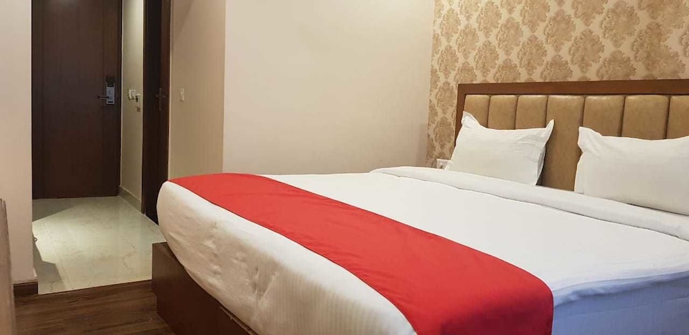hotel vikram palace