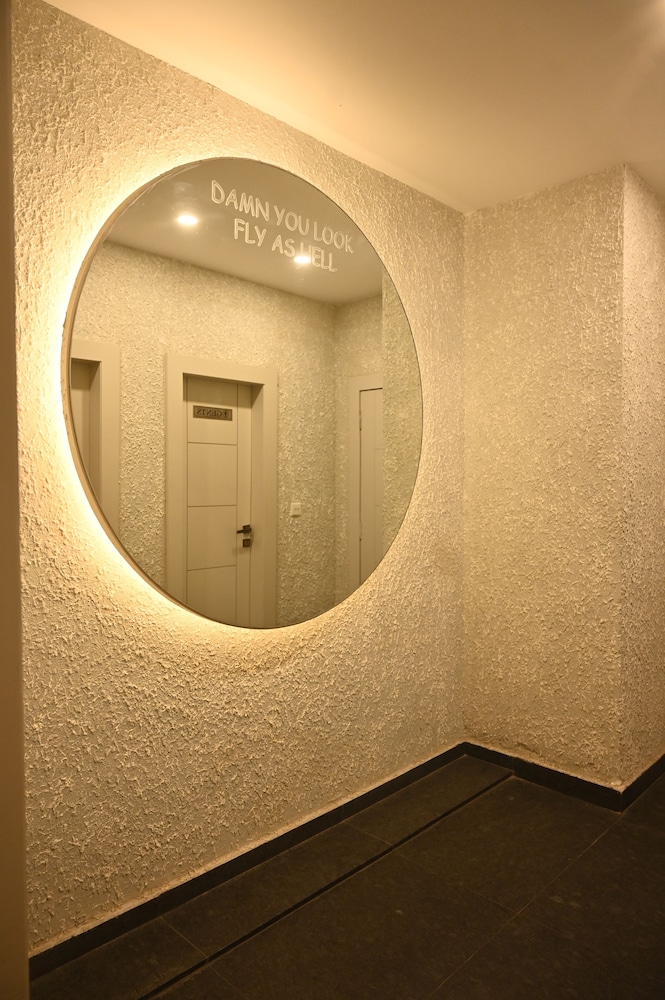 hotel vikram palace