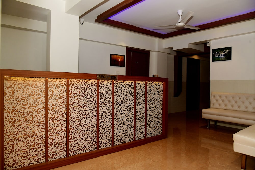 hotel monarch center point