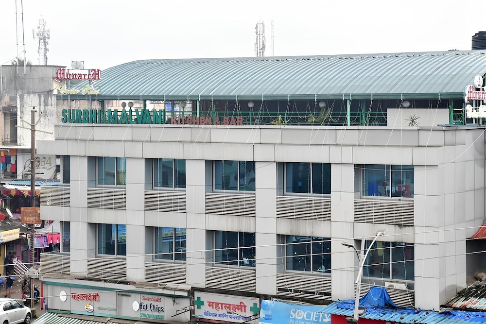 hotel monarch center point