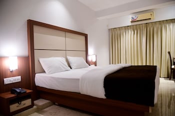 hotel monarch center point