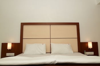 hotel monarch center point