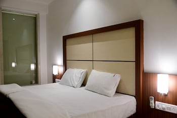 hotel monarch center point