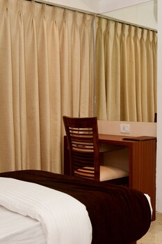 hotel monarch center point