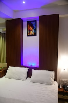 hotel monarch center point