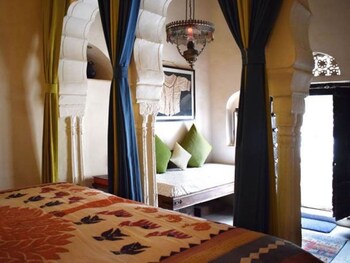 vedaaranya haveli am hotel kollection